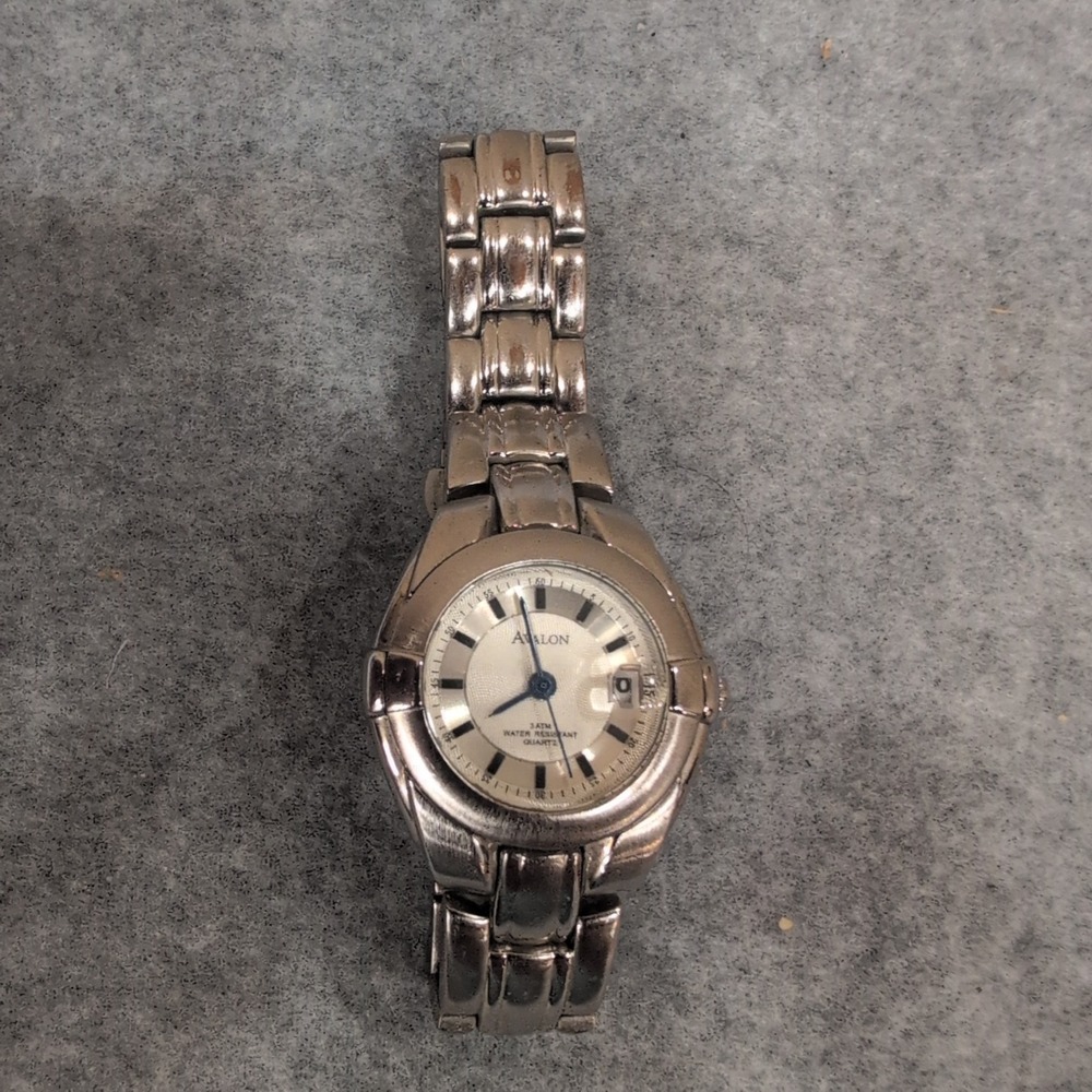 Avalon Women's Silver Tone Stainless Steel Quartz Analog Watch Date‎ New Battery - Picture 2 of 4